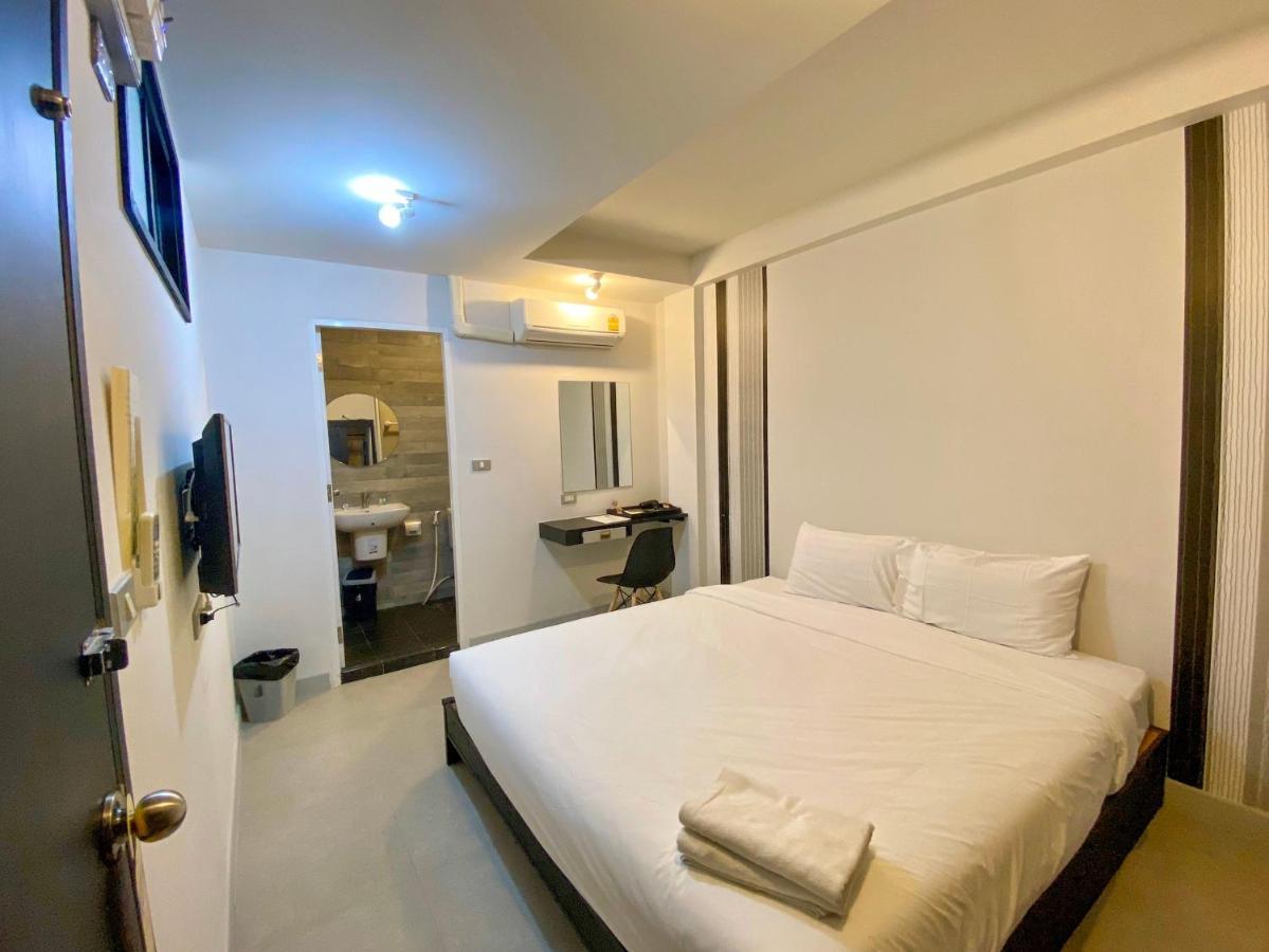 فندق Beam House Patong المظهر الخارجي الصورة